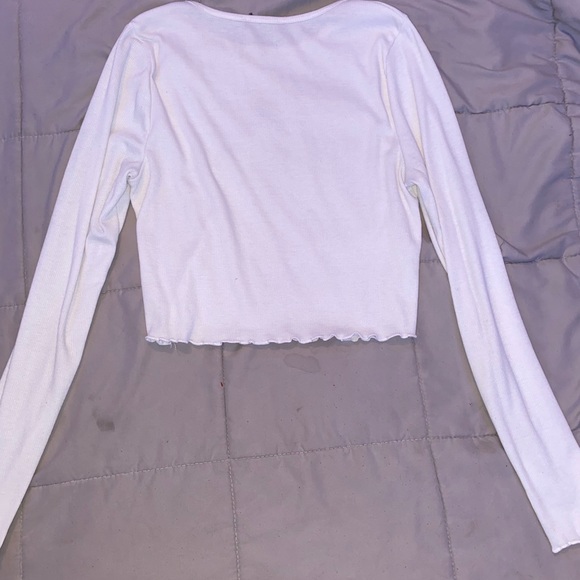 forever21 White angle cropped baby tee - Picture 2 of 3